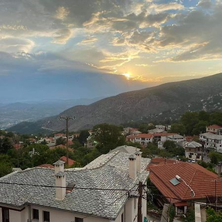 Karavos Hotel Портариа Екстериор снимка