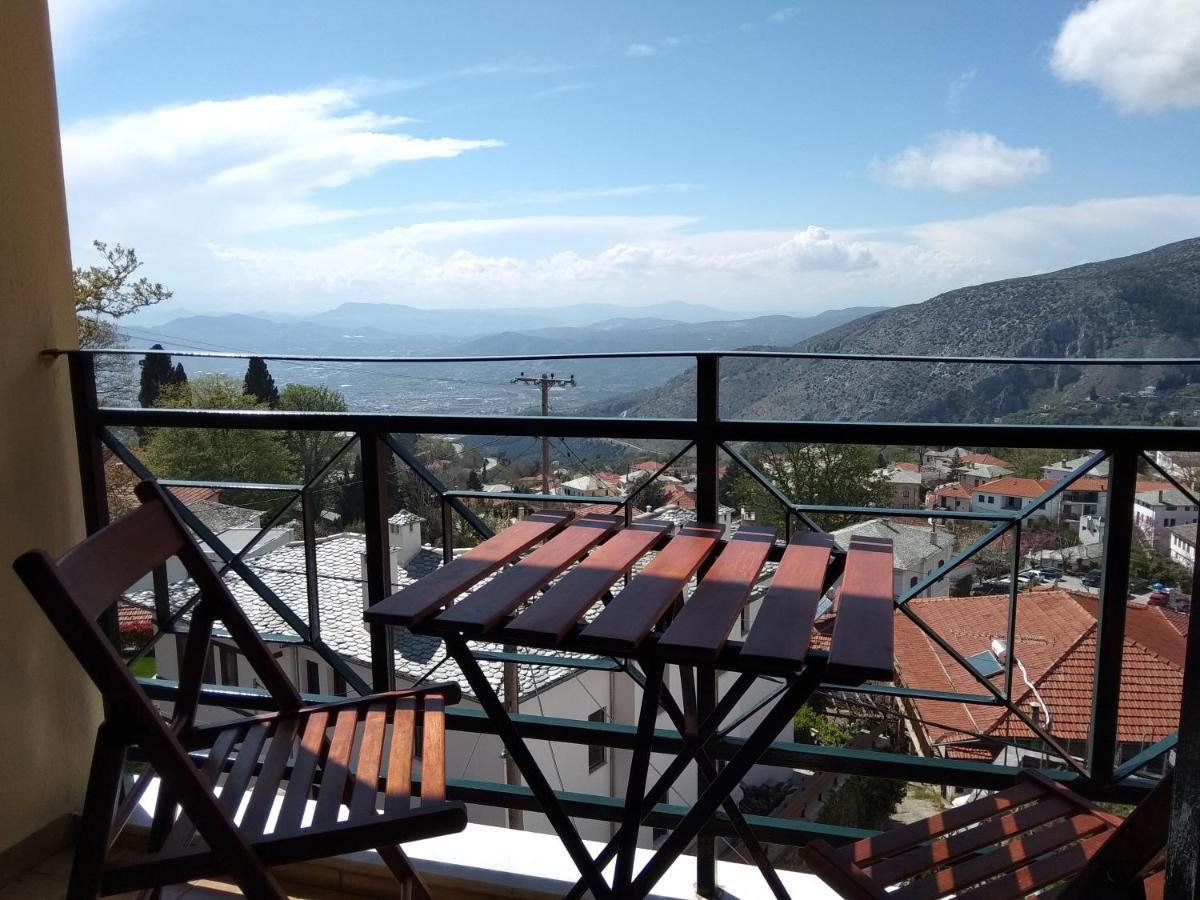Karavos Hotel Портариа Екстериор снимка