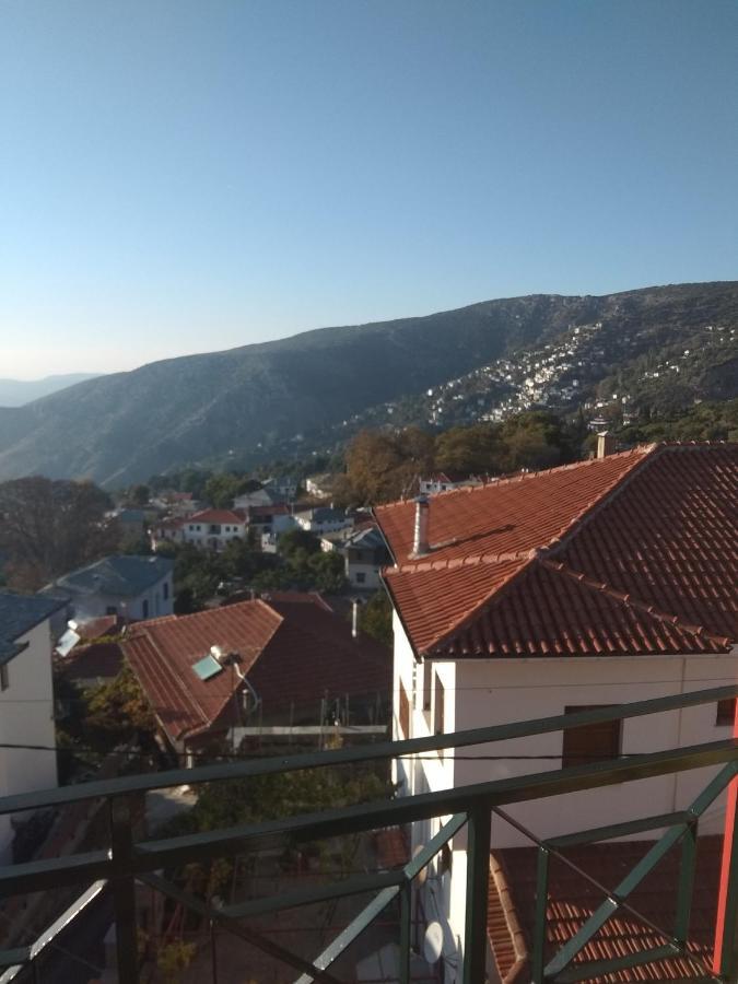 Karavos Hotel Портариа Екстериор снимка