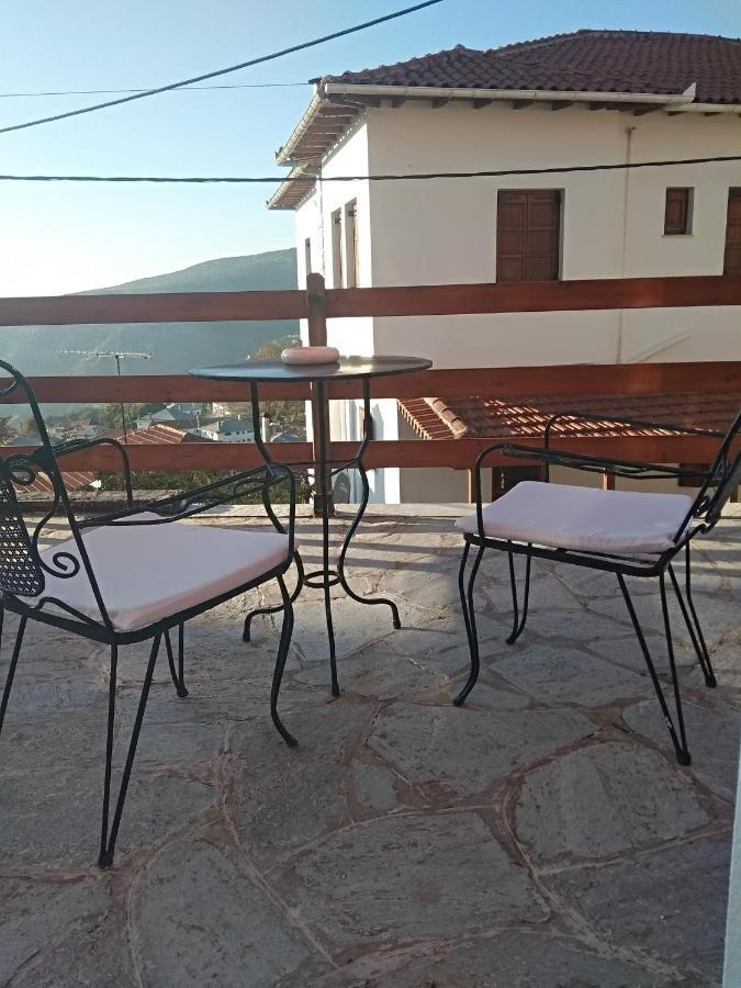 Karavos Hotel Портариа Екстериор снимка