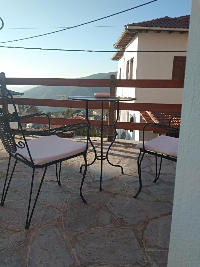 Karavos Hotel Портариа Екстериор снимка