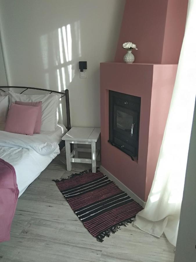 Karavos Hotel Портариа Екстериор снимка