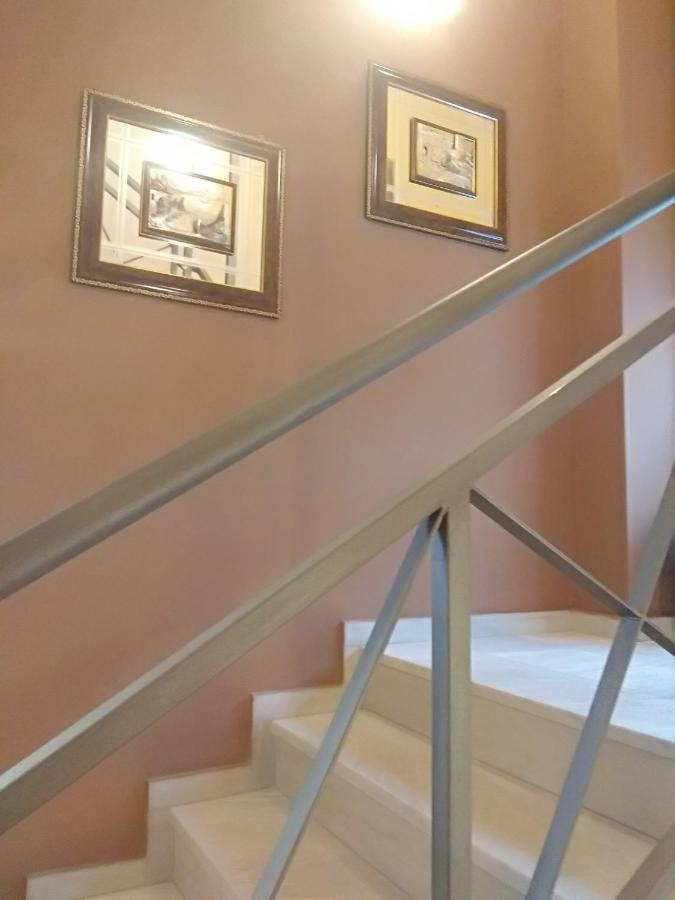 Karavos Hotel Портариа Екстериор снимка